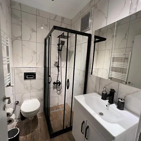Apartman Comfy 1-bedroom With A Terrace In Kadikoey Isztambul