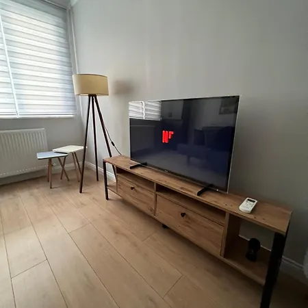 Apartman Comfy 1-bedroom With A Terrace In Kadikoey Isztambul