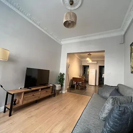 公寓 Comfy 1-bedroom With A Terrace In Kadikoey 伊斯坦布尔